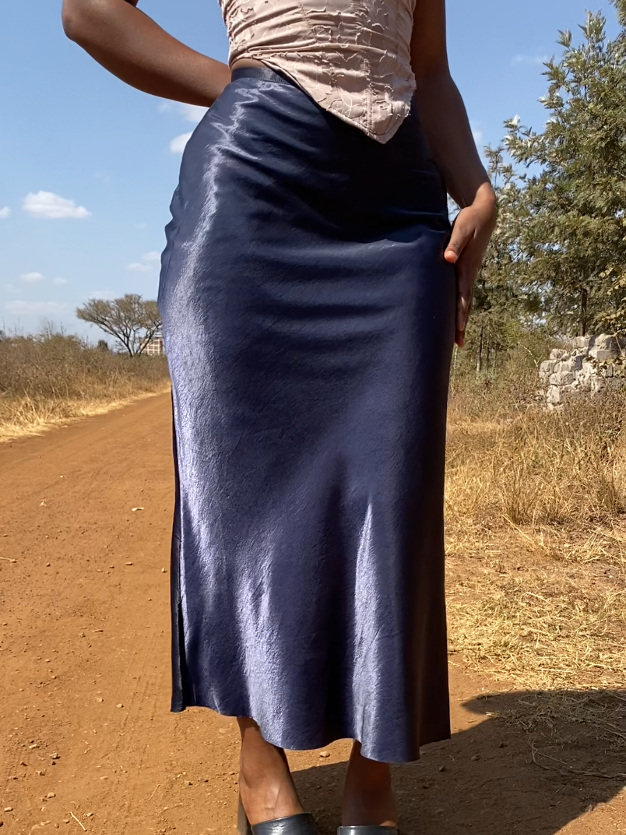 @SATIN SKIRTS PLUG