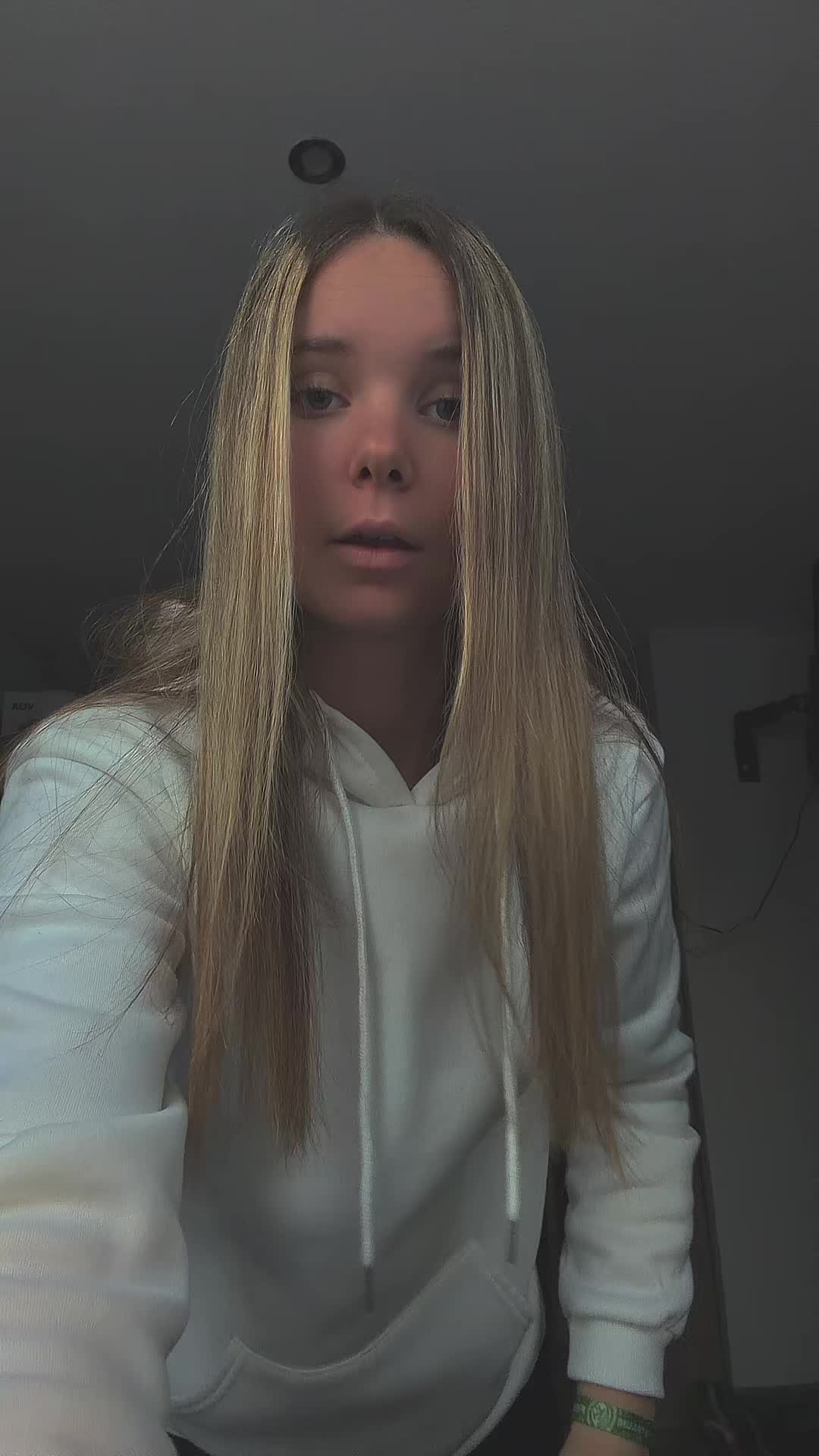 @Lena.pltdr
