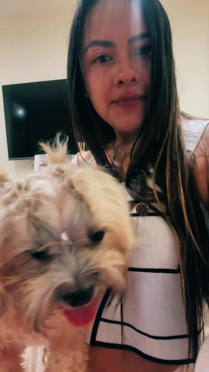 @Claudia Lorena Camacho