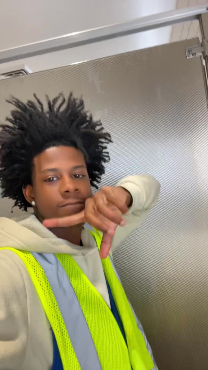 @ЯYΣ