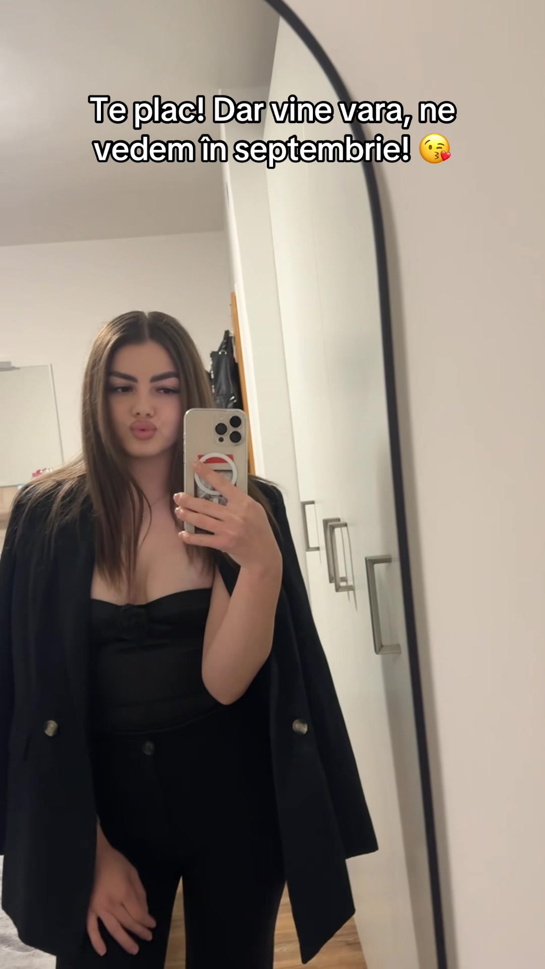 @Lavinia🦋
