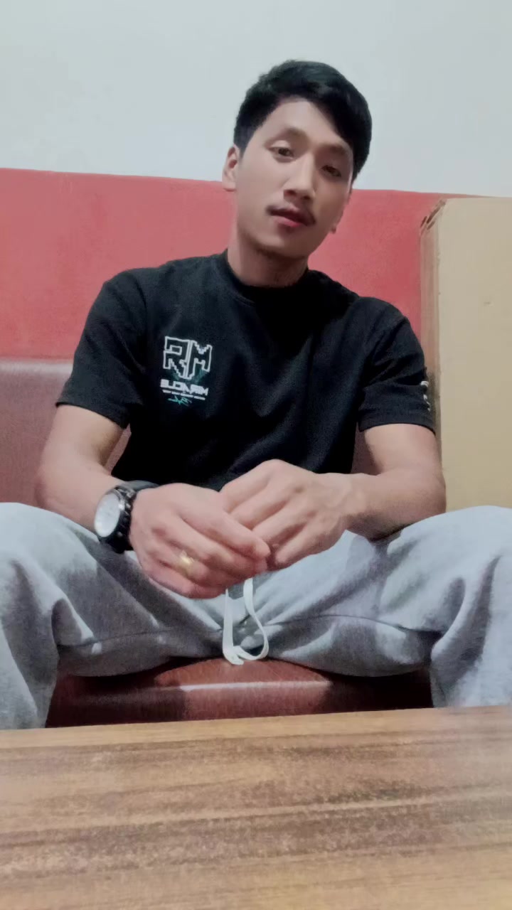 @ANJAN MAGAR💋💋♥️