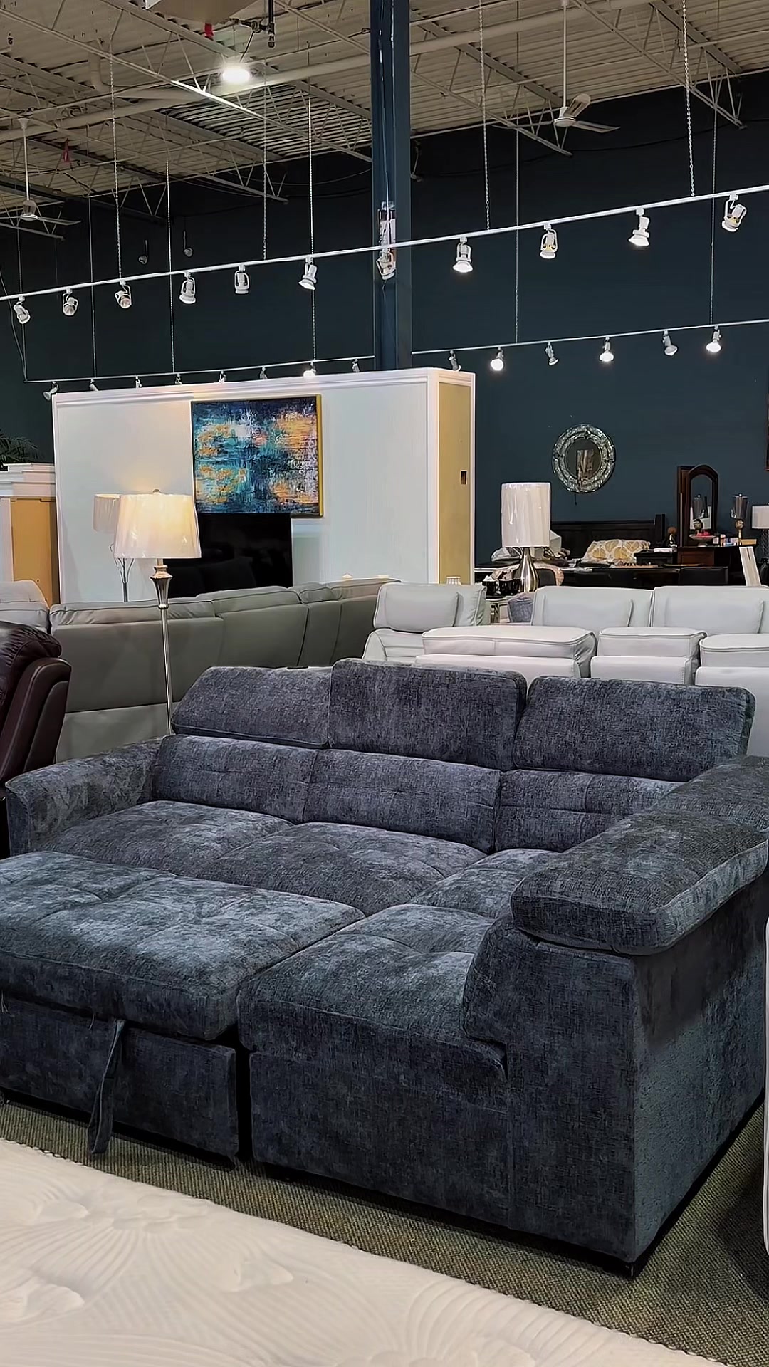@Royal living furniture