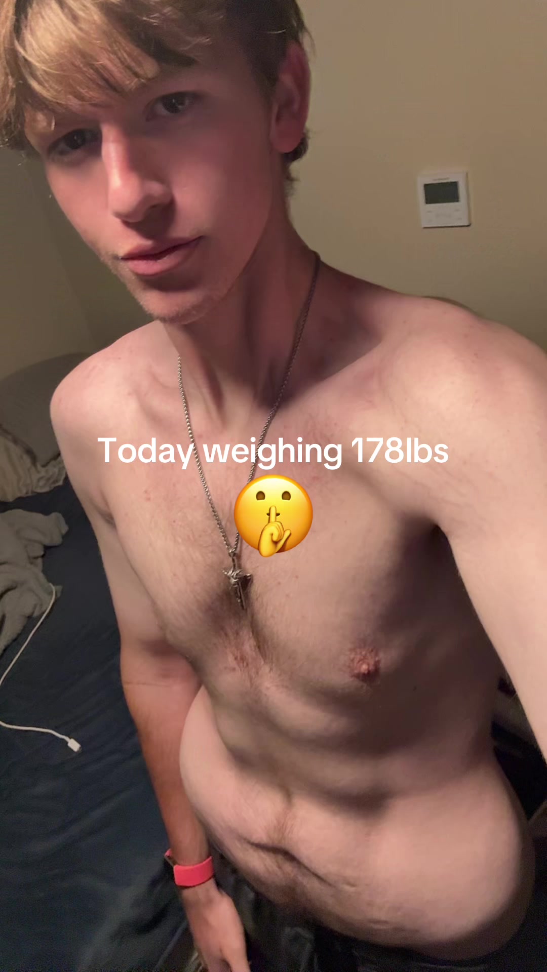 @twizzleyz