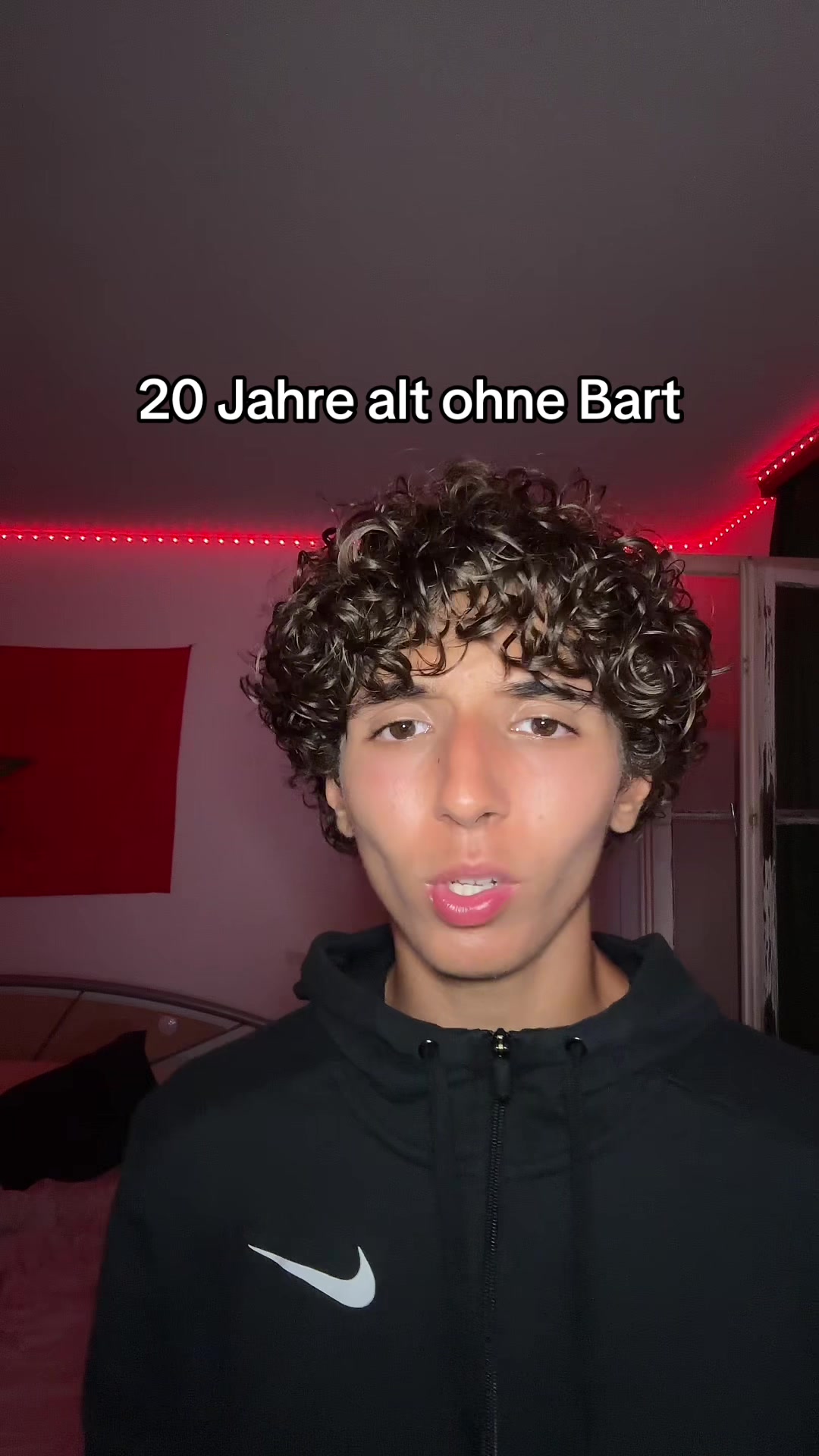 @elias