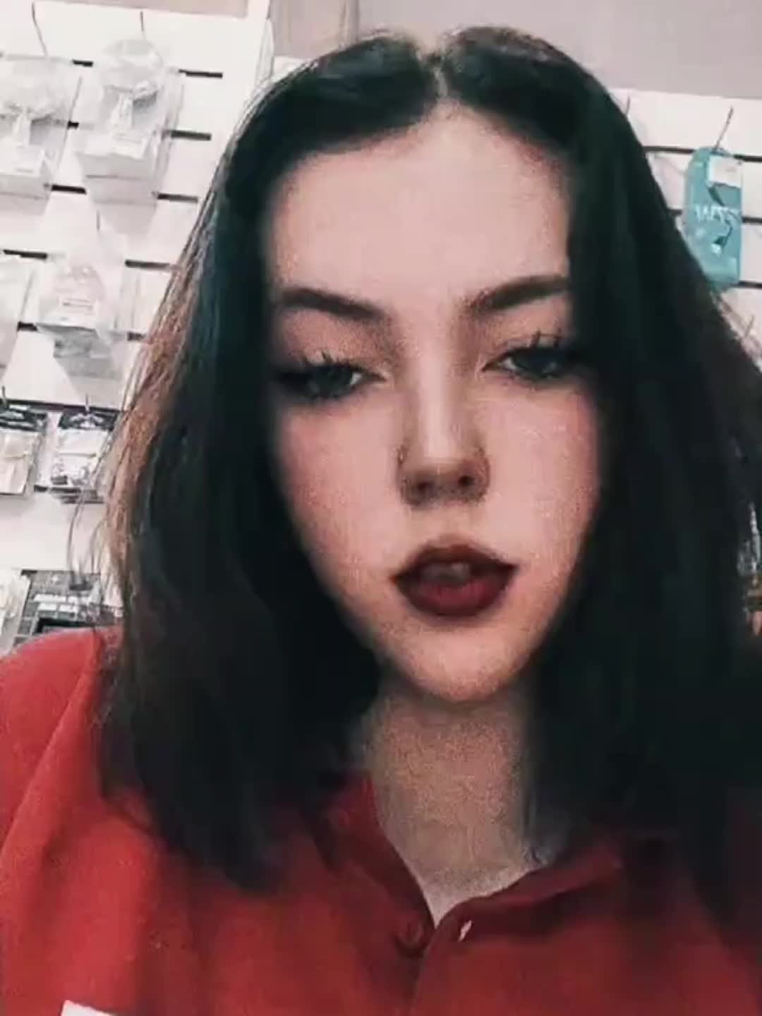 @🥀🖤𓆩Ꝟⱥłēɍīɏⱥ 𓆪🖤🥀