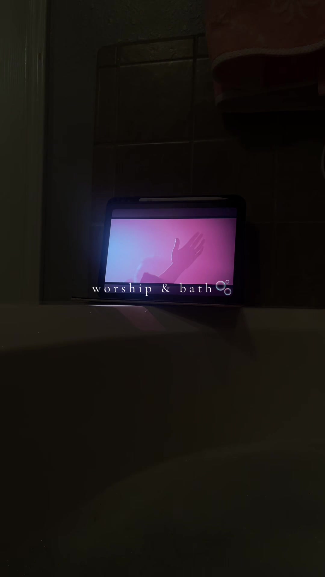 @a s h l e y