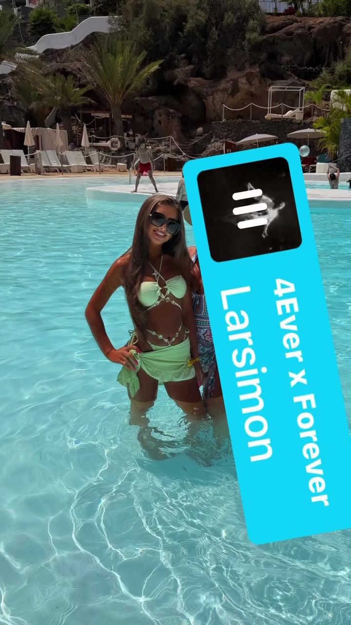 @Rosiedelaneyy_