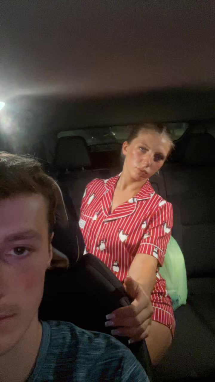 @hollybutlerxx8