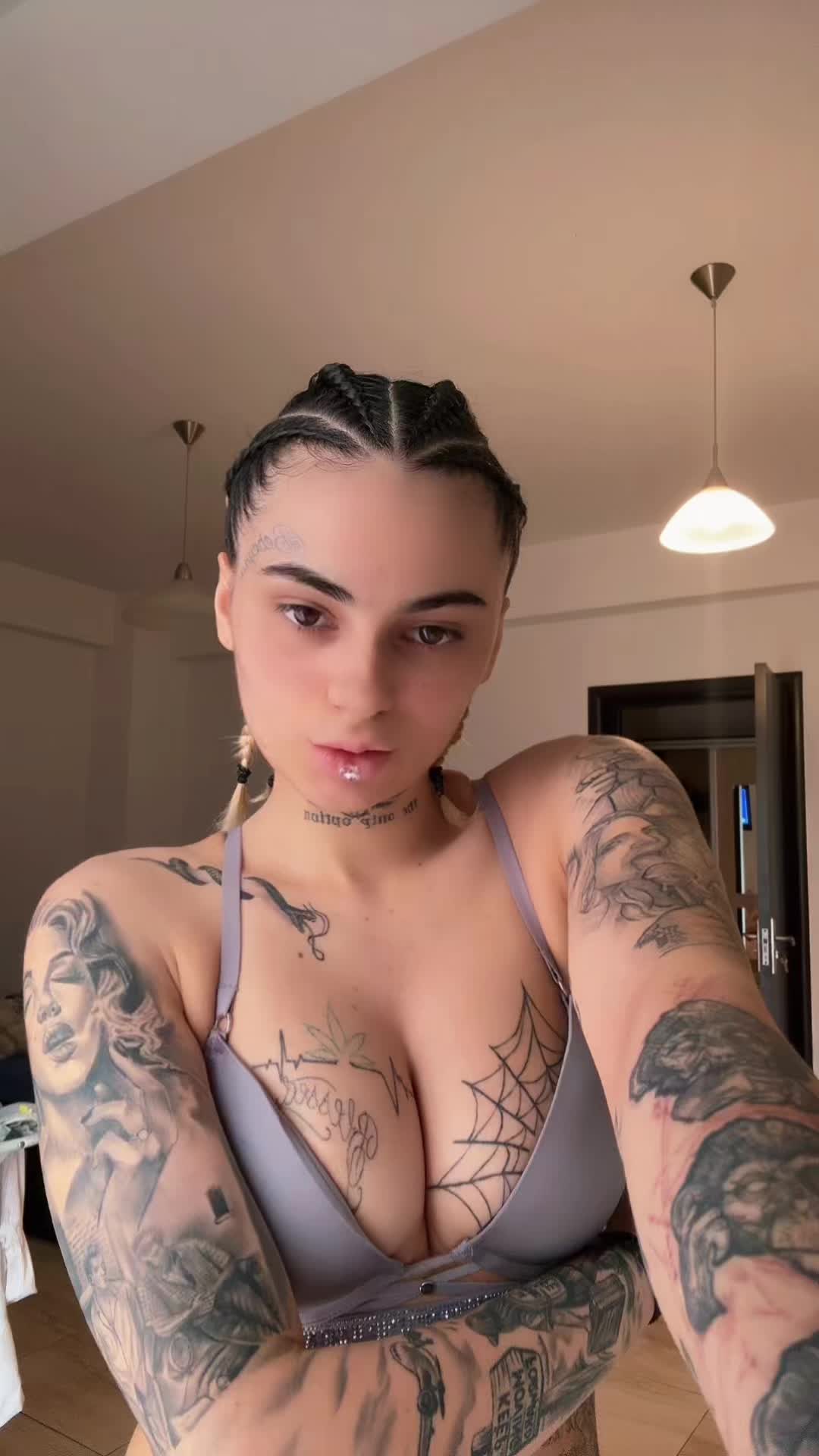 @bebeina0