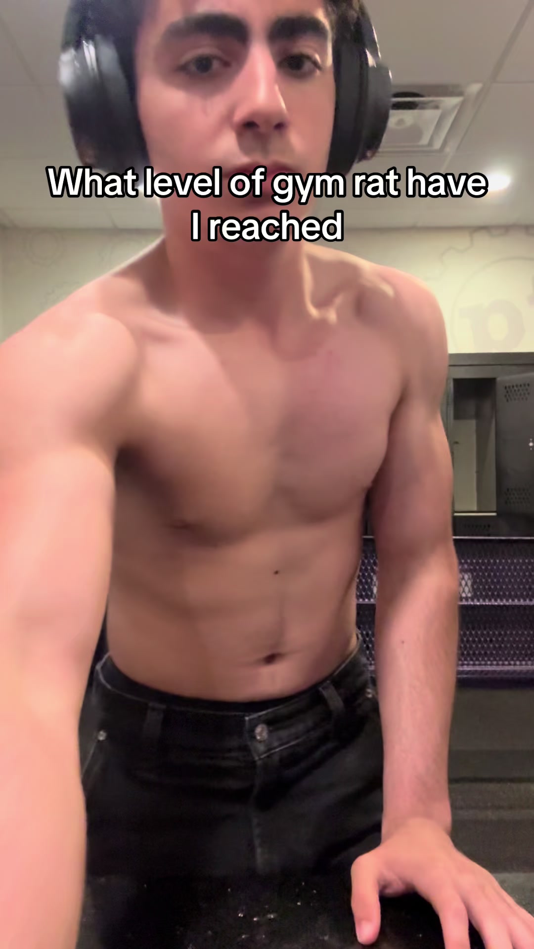 @Moose lifts🫎