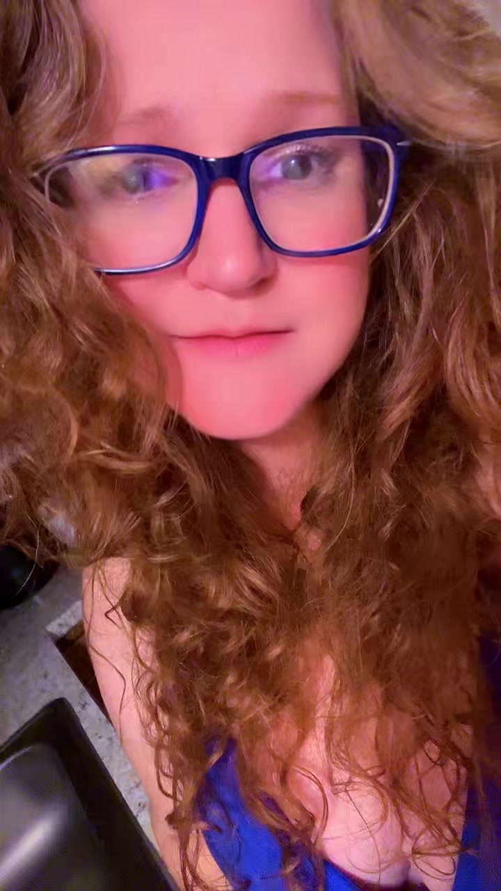 @foxycrimsongirl34