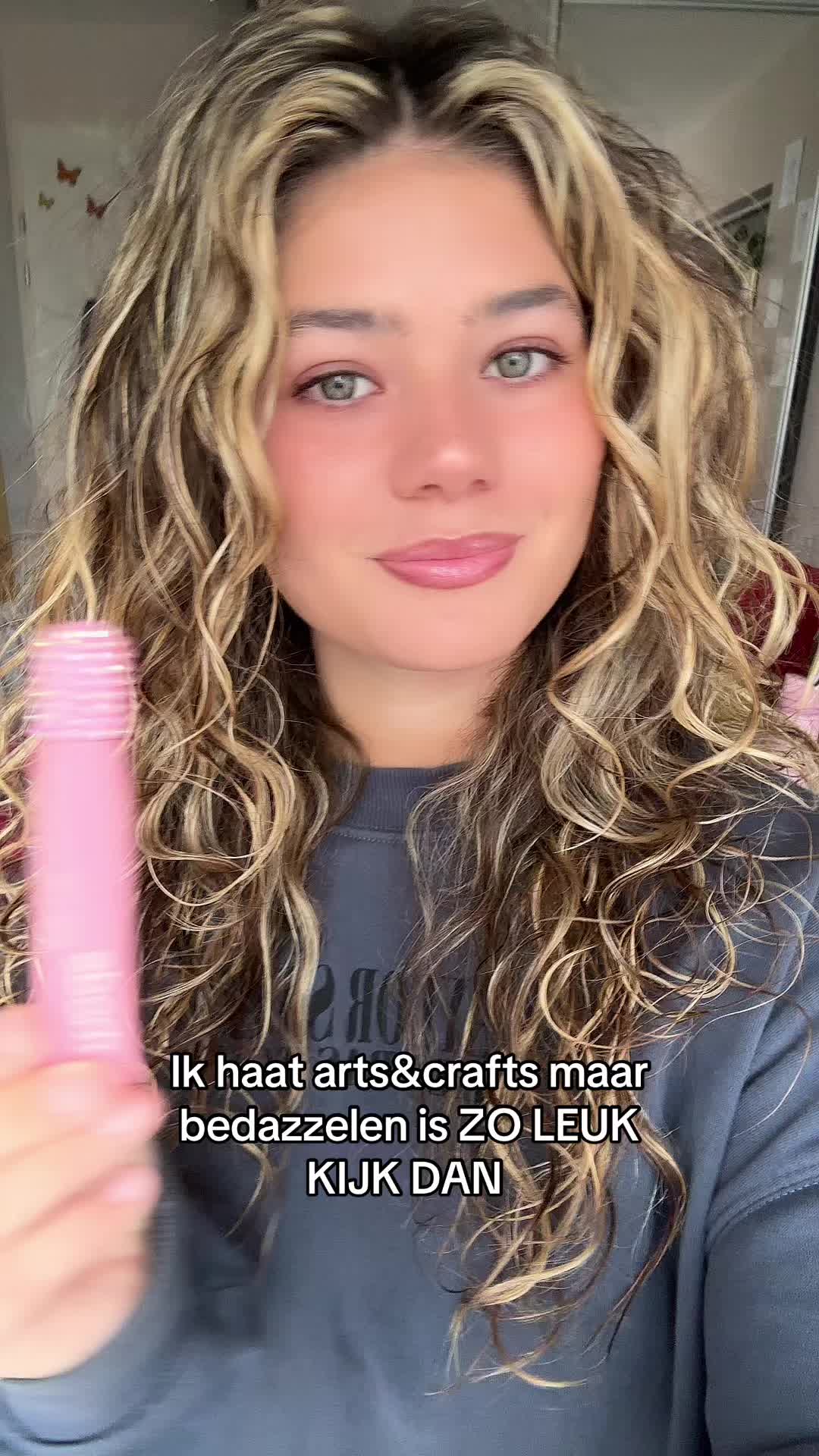 @Lora