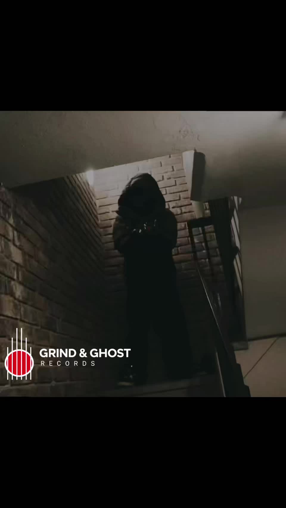 @G N G