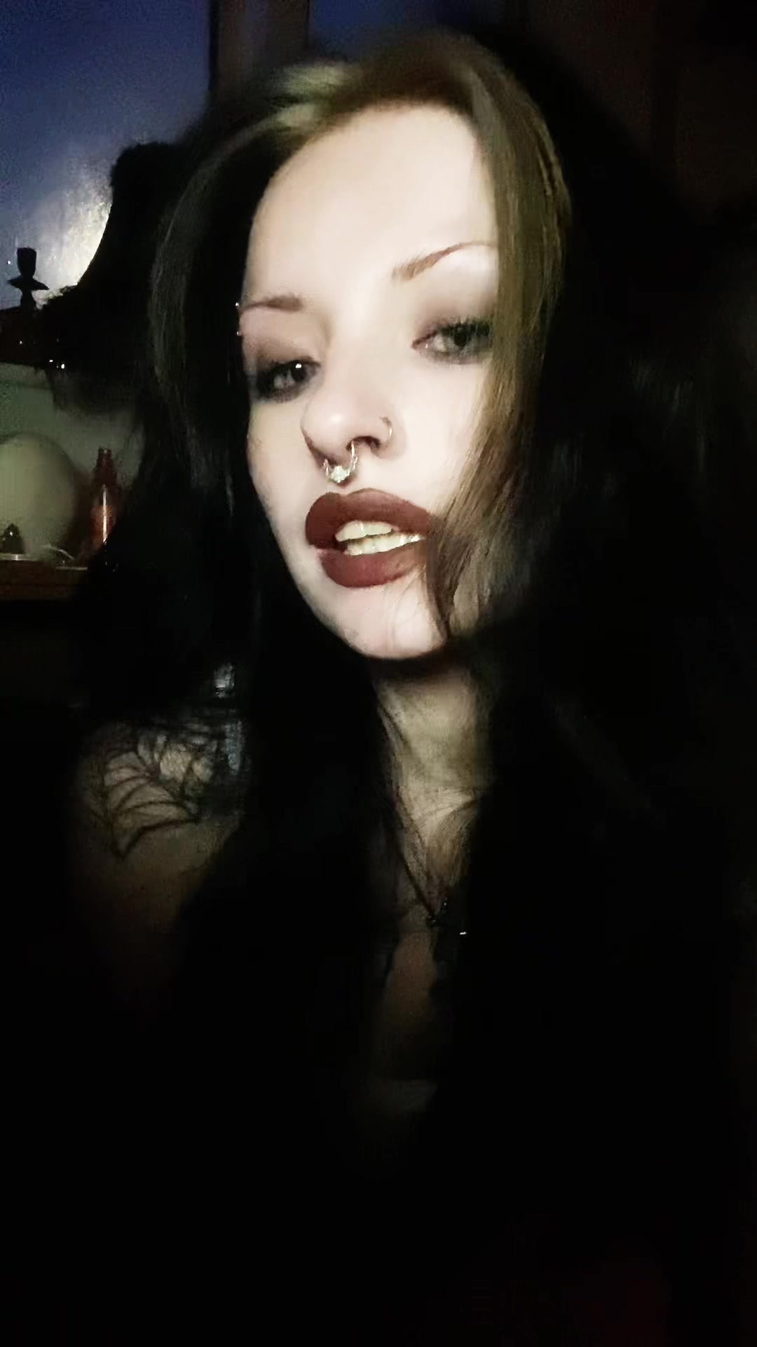 @𝔈𝔳𝔈