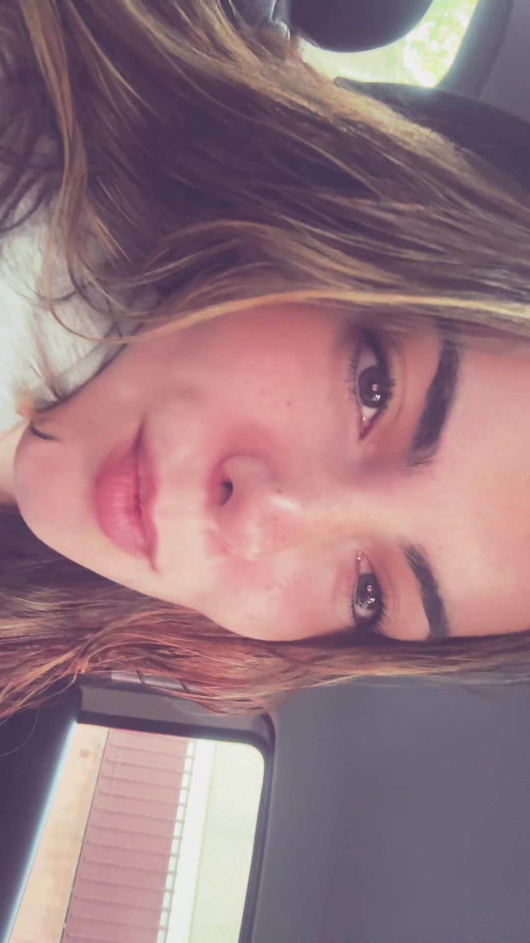 @laura_mooreno