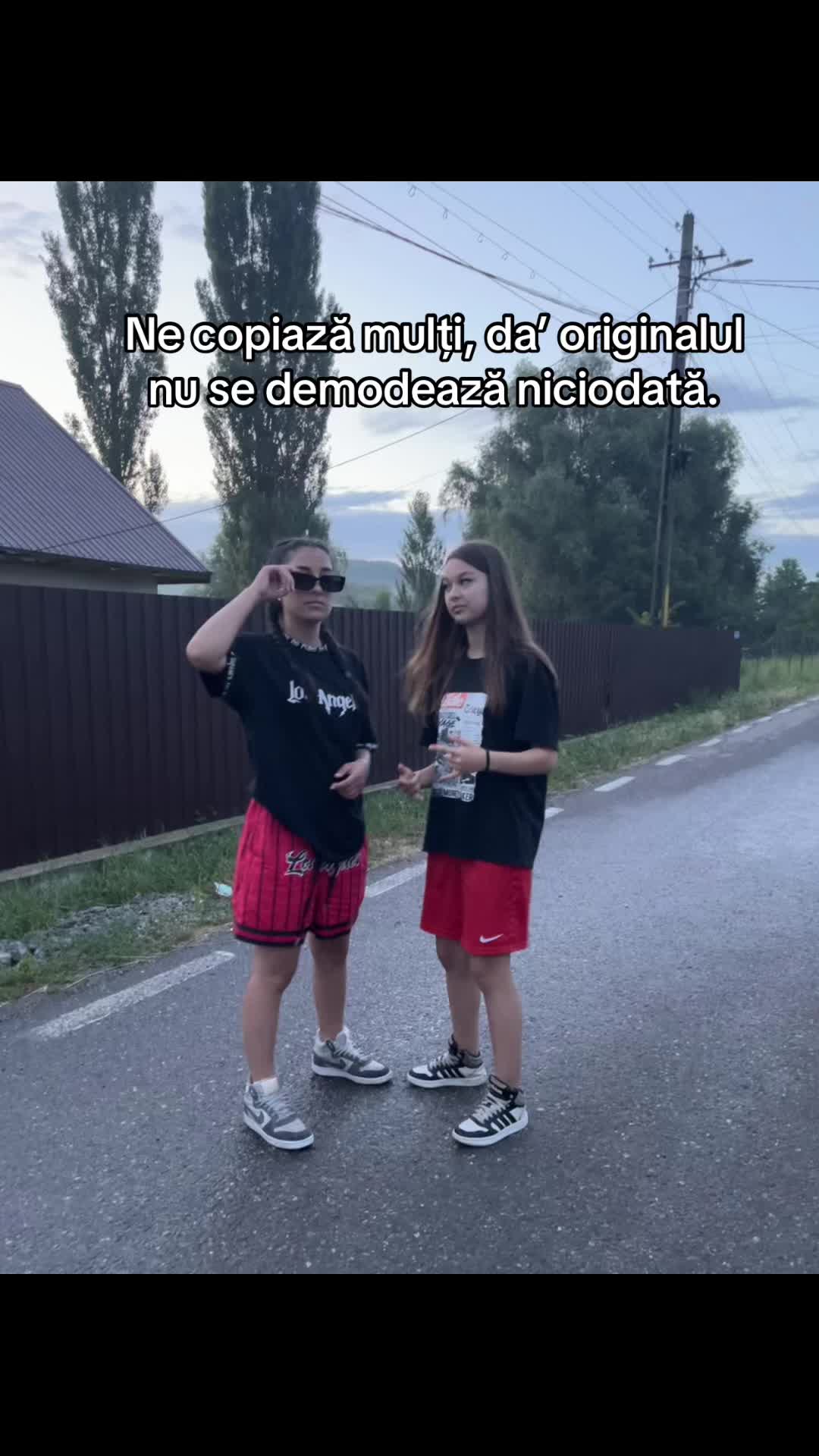 @Iustina&Miruna🤷🏽&zwj;♀️