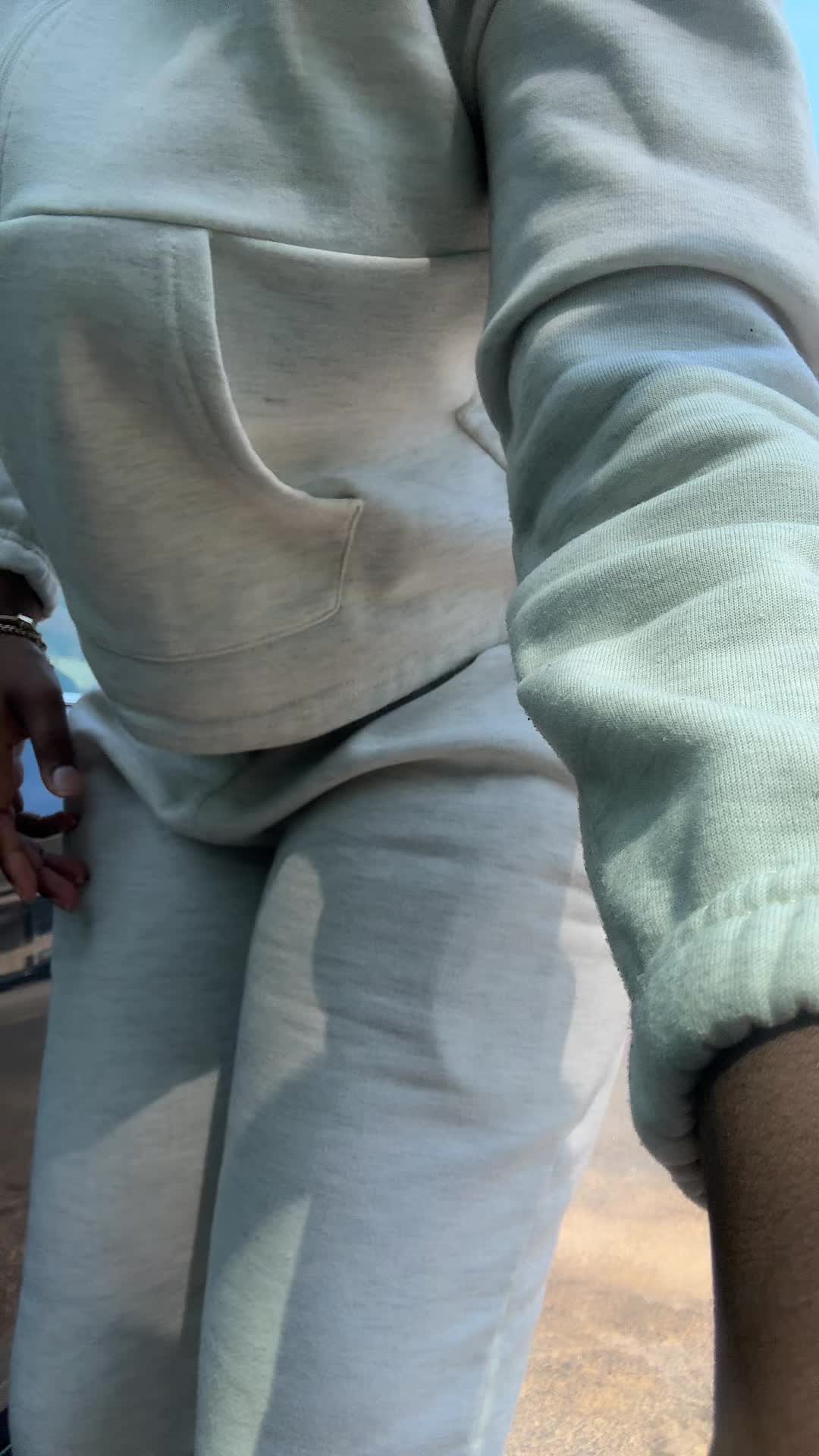@ni:)