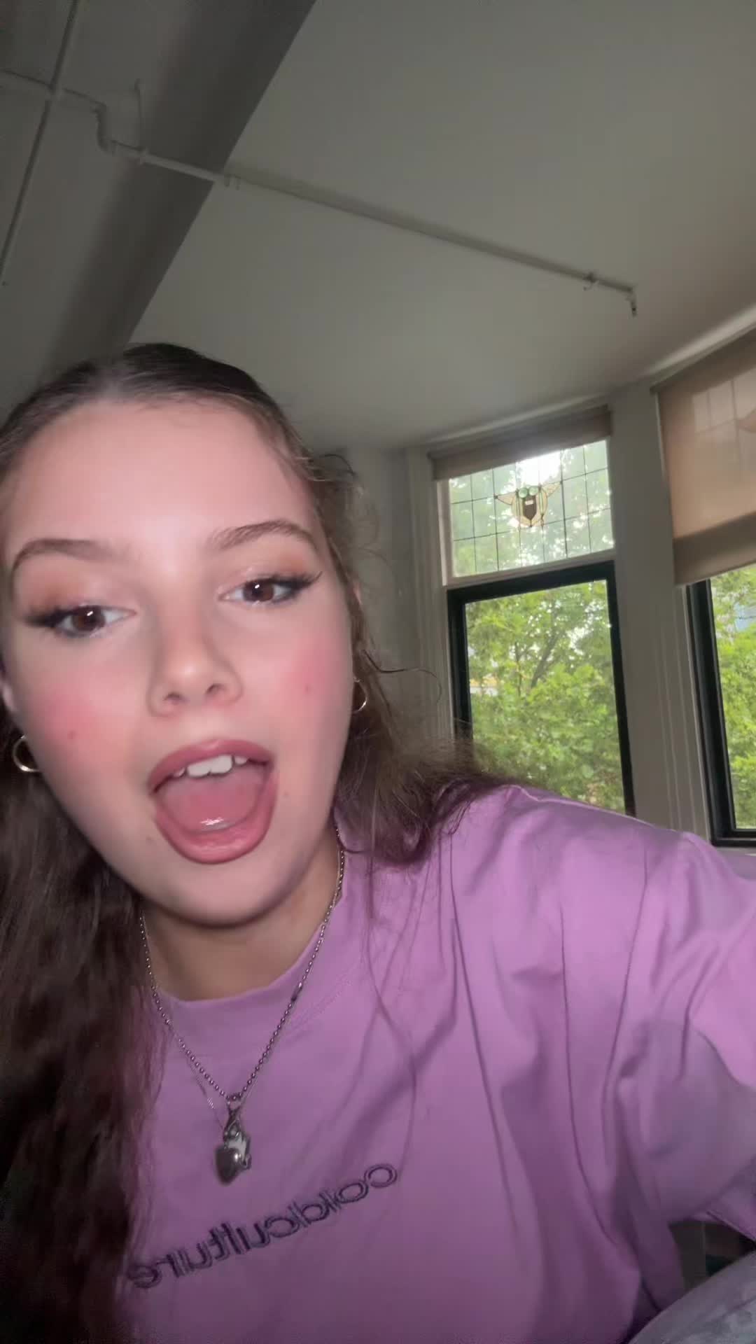 @Twitch @elena