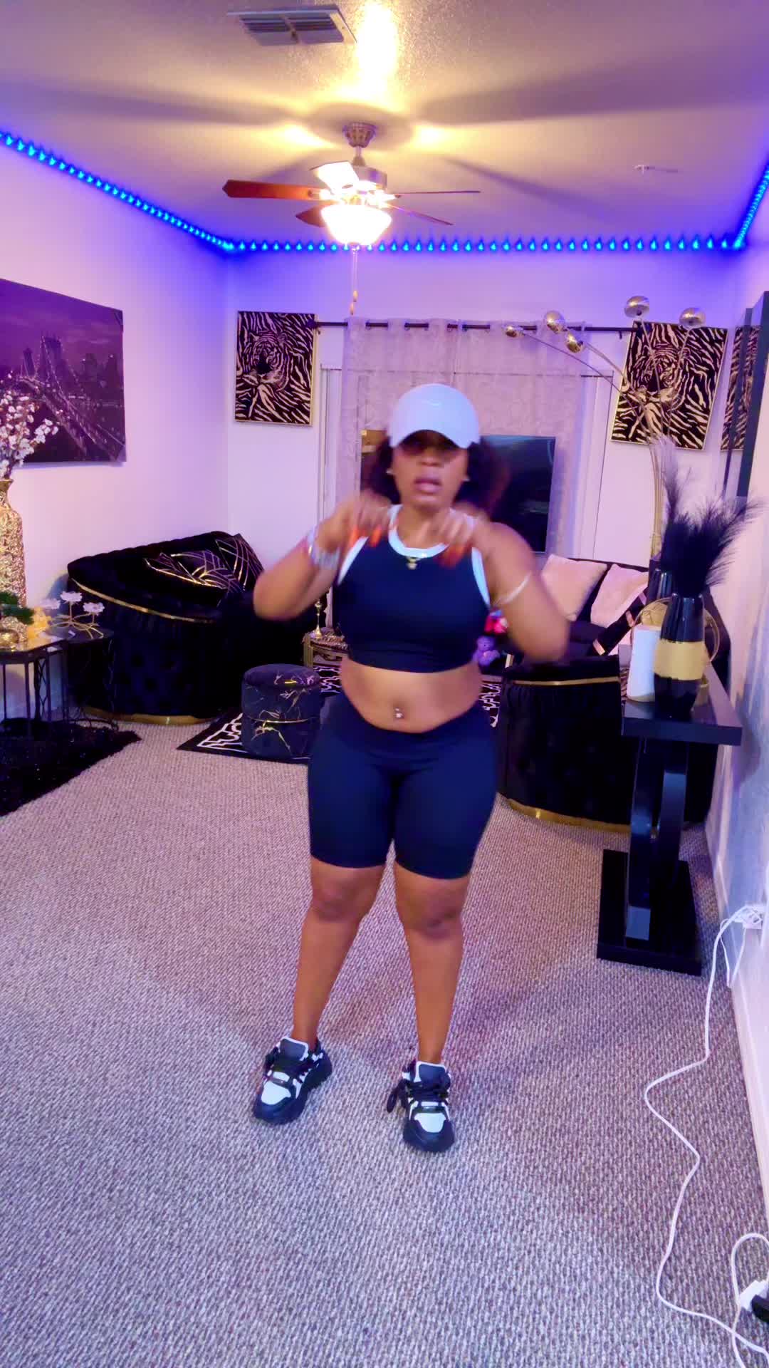 @diva baby  CEO b&ograve;tet kale