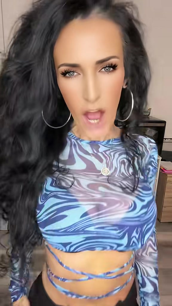@Karolina