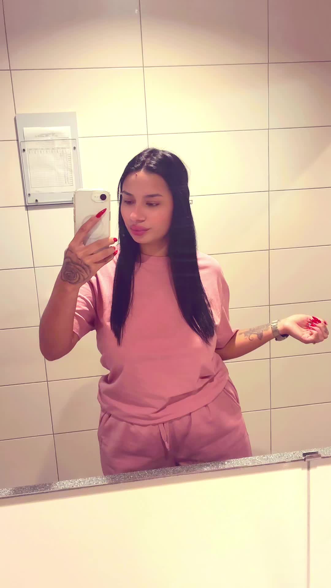 @𝓡𝓸𝓼𝓲𝓽𝔂_𝓐𝓼𝓮𝓷𝓸𝓿𝓪❤️
