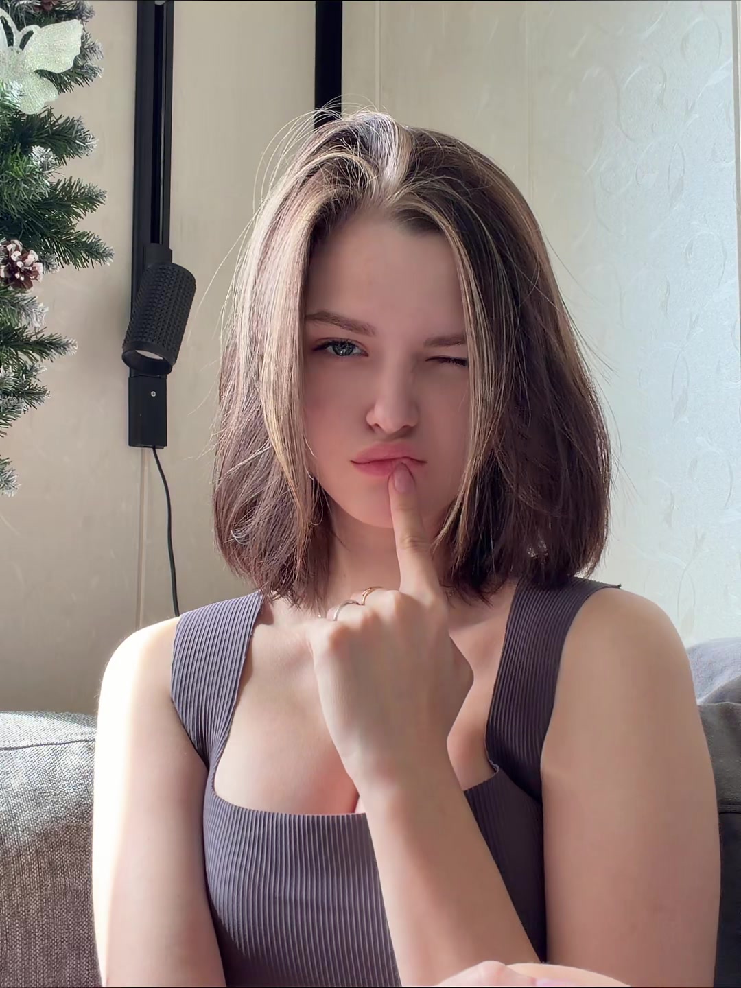 @Ткг:vikushana