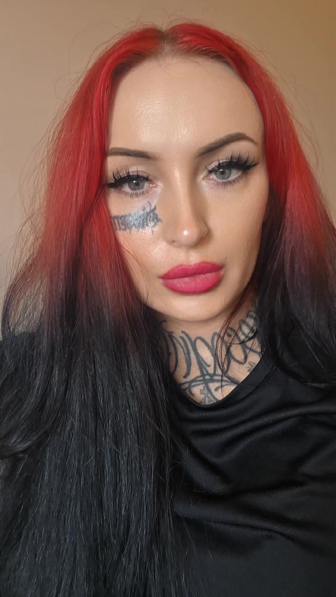 @LucifersDollyxo