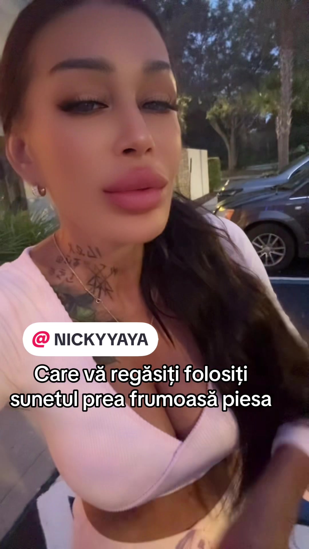 @LennaHorvath