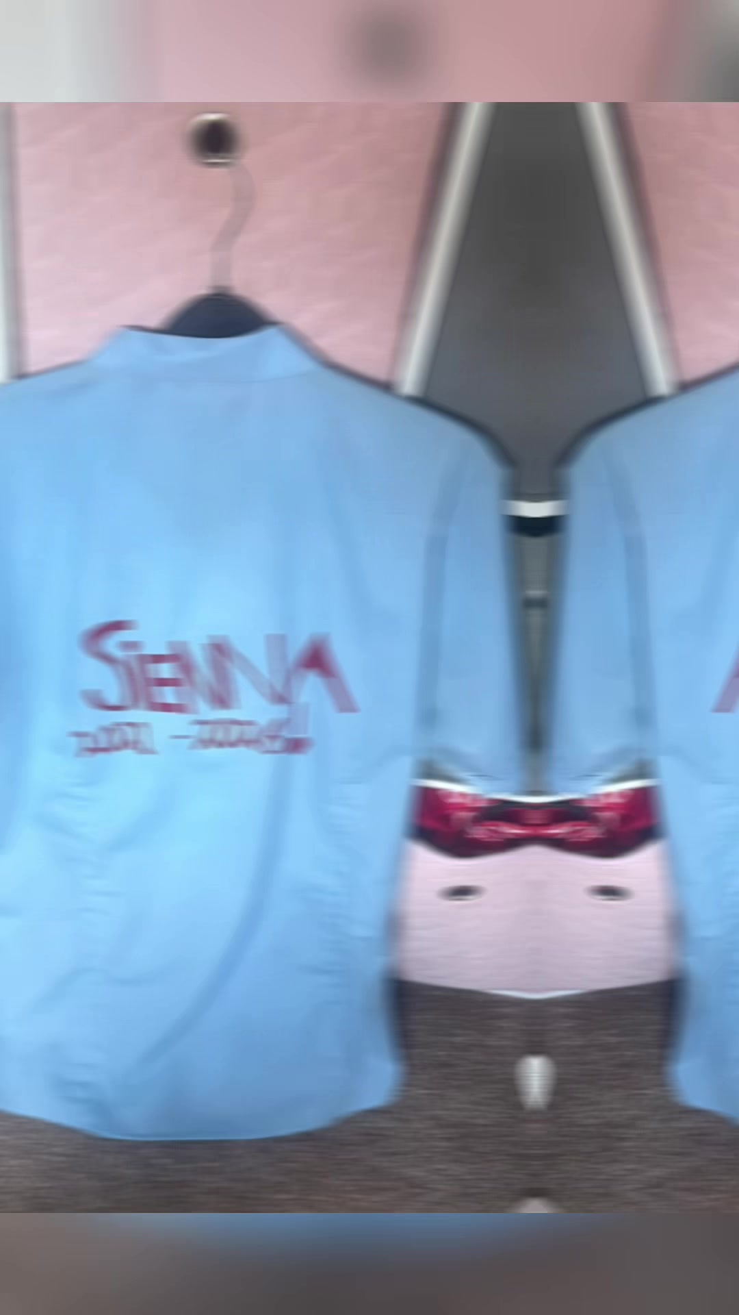 @Sienna