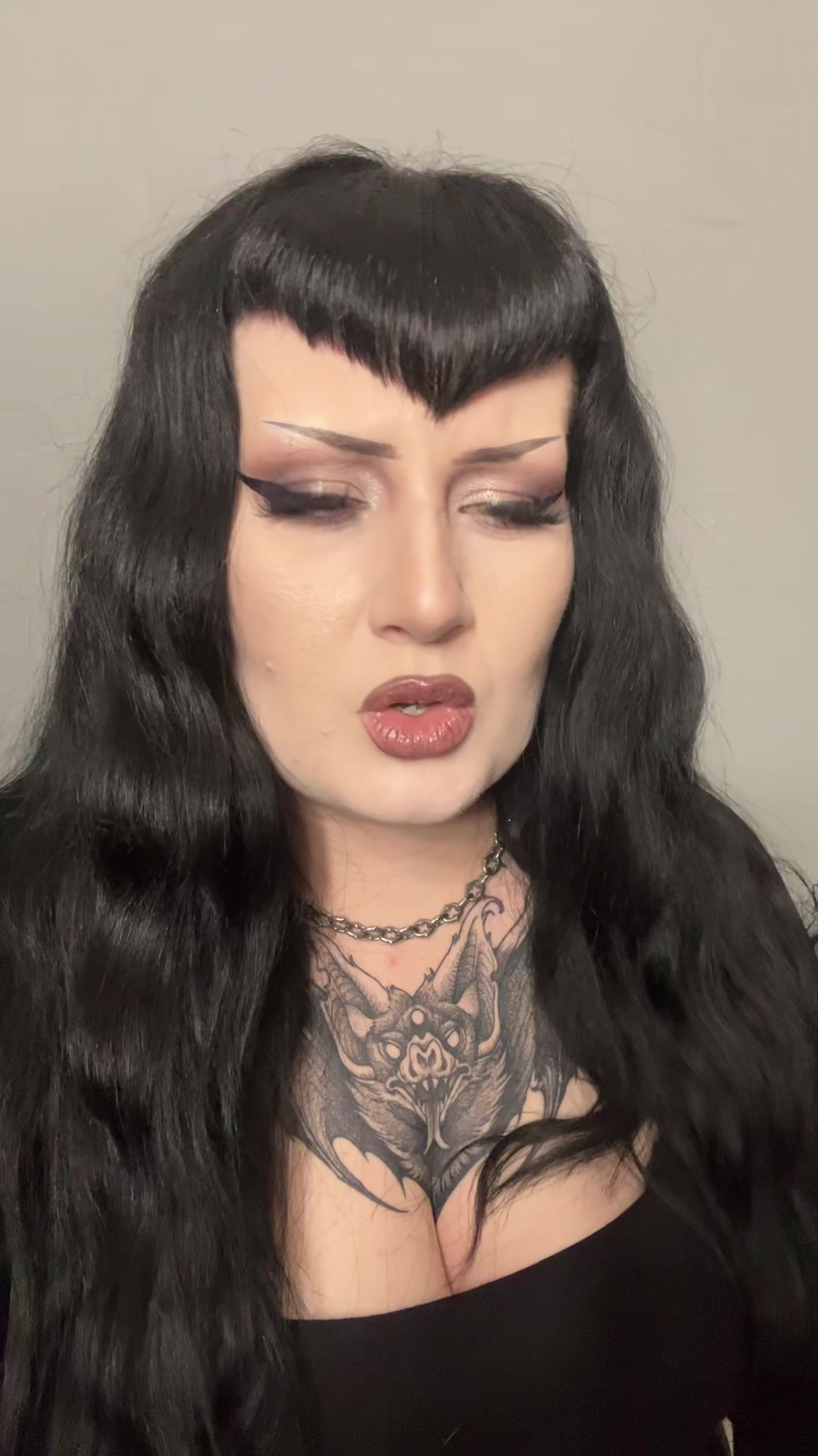 @thevampirerebecca