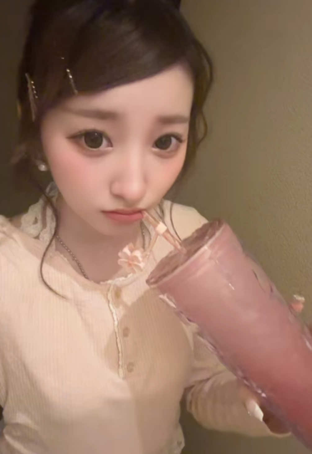 @板倉ももか