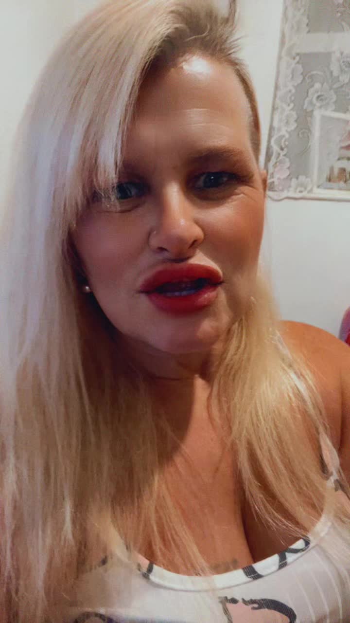 @nikki_19742