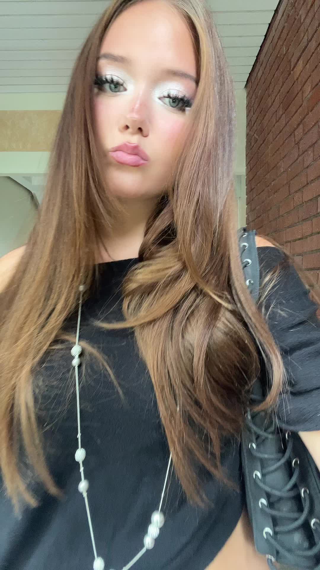 @Ellie