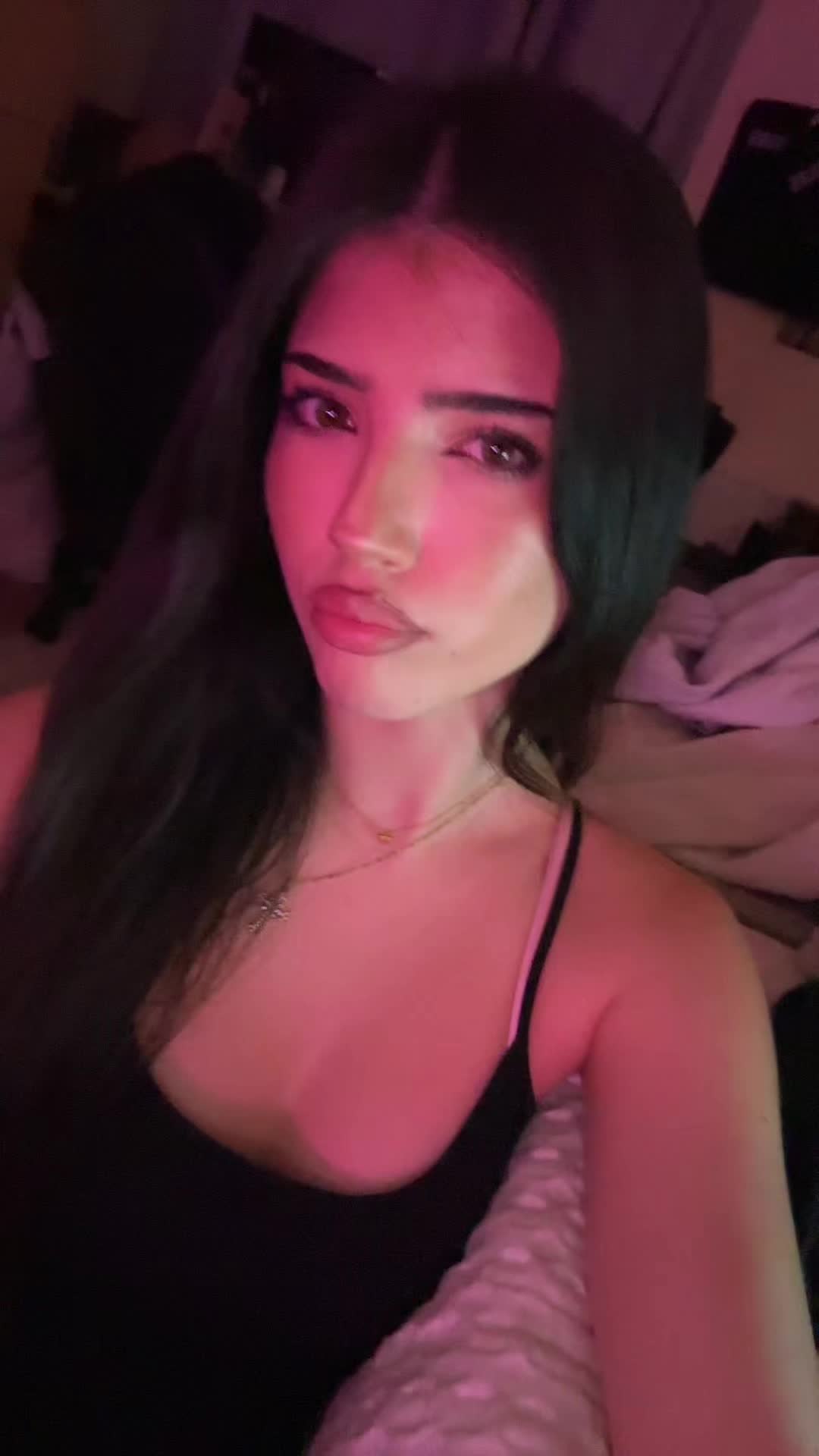 @nicole