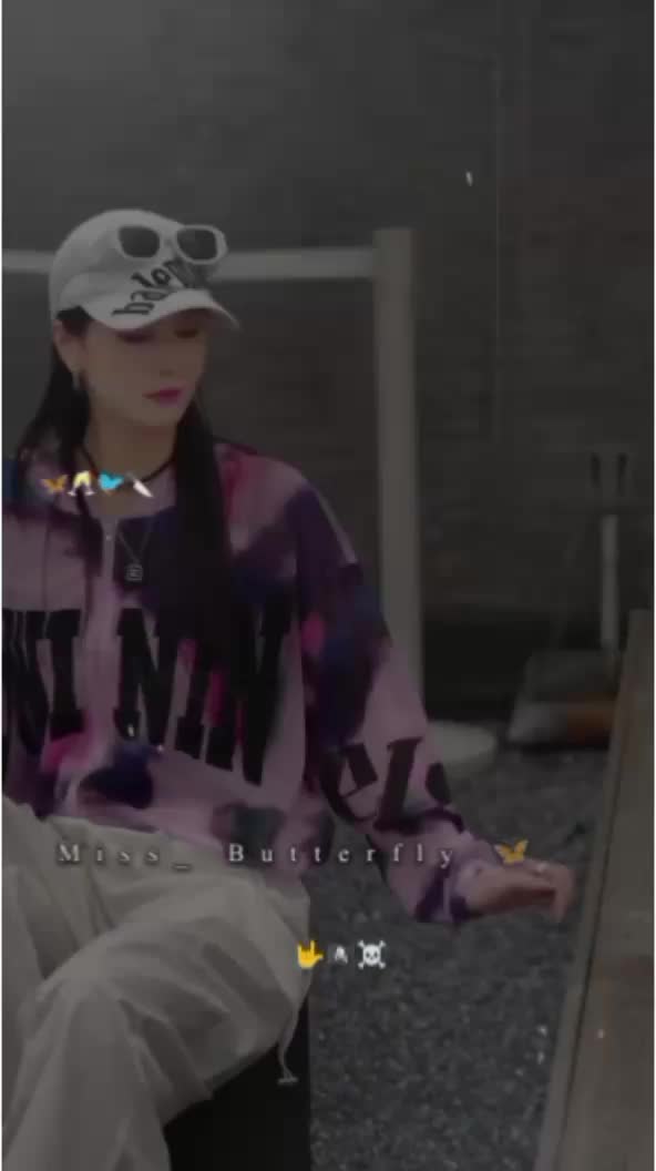 @𝐌𝐢𝐬𝐬 𝐛𝐮𝐭𝐭𝐞𝐫𝐟𝐥𝐲🦋