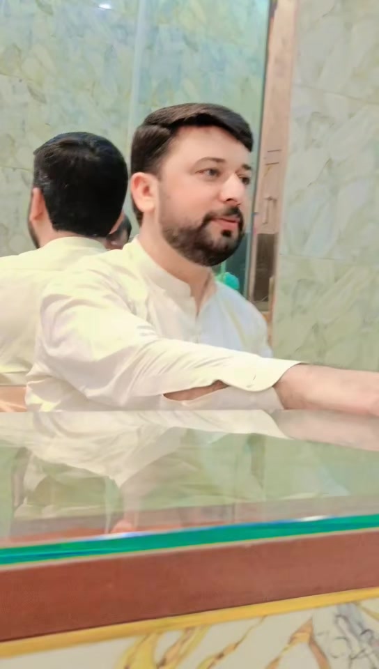 @UmaR BuTT