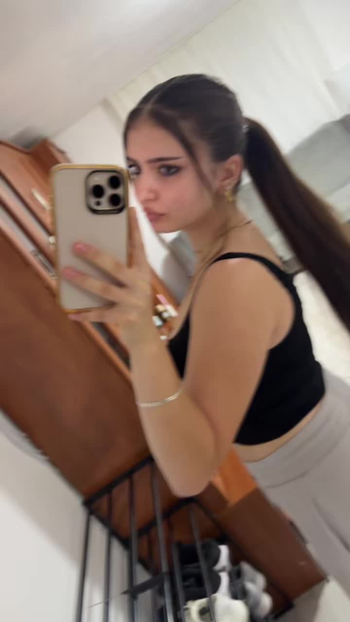 @Ionee 👀