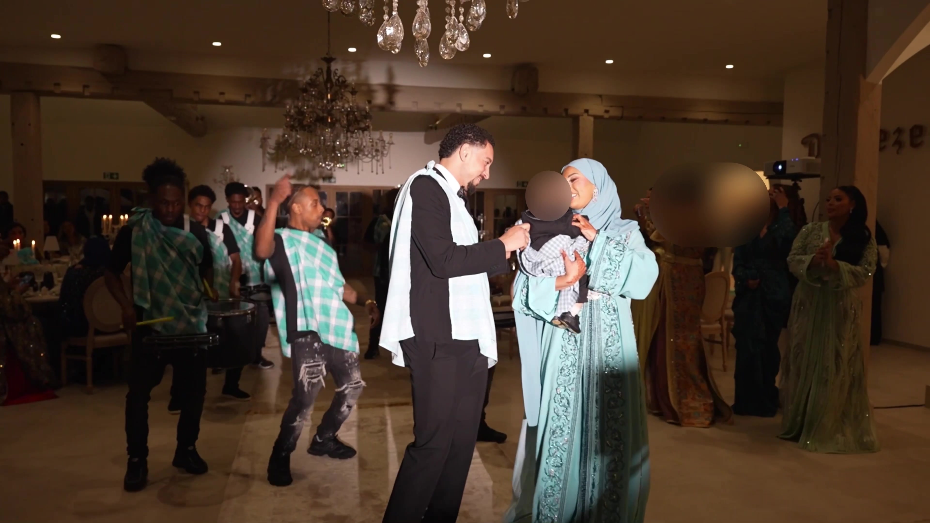 @aamani_farah