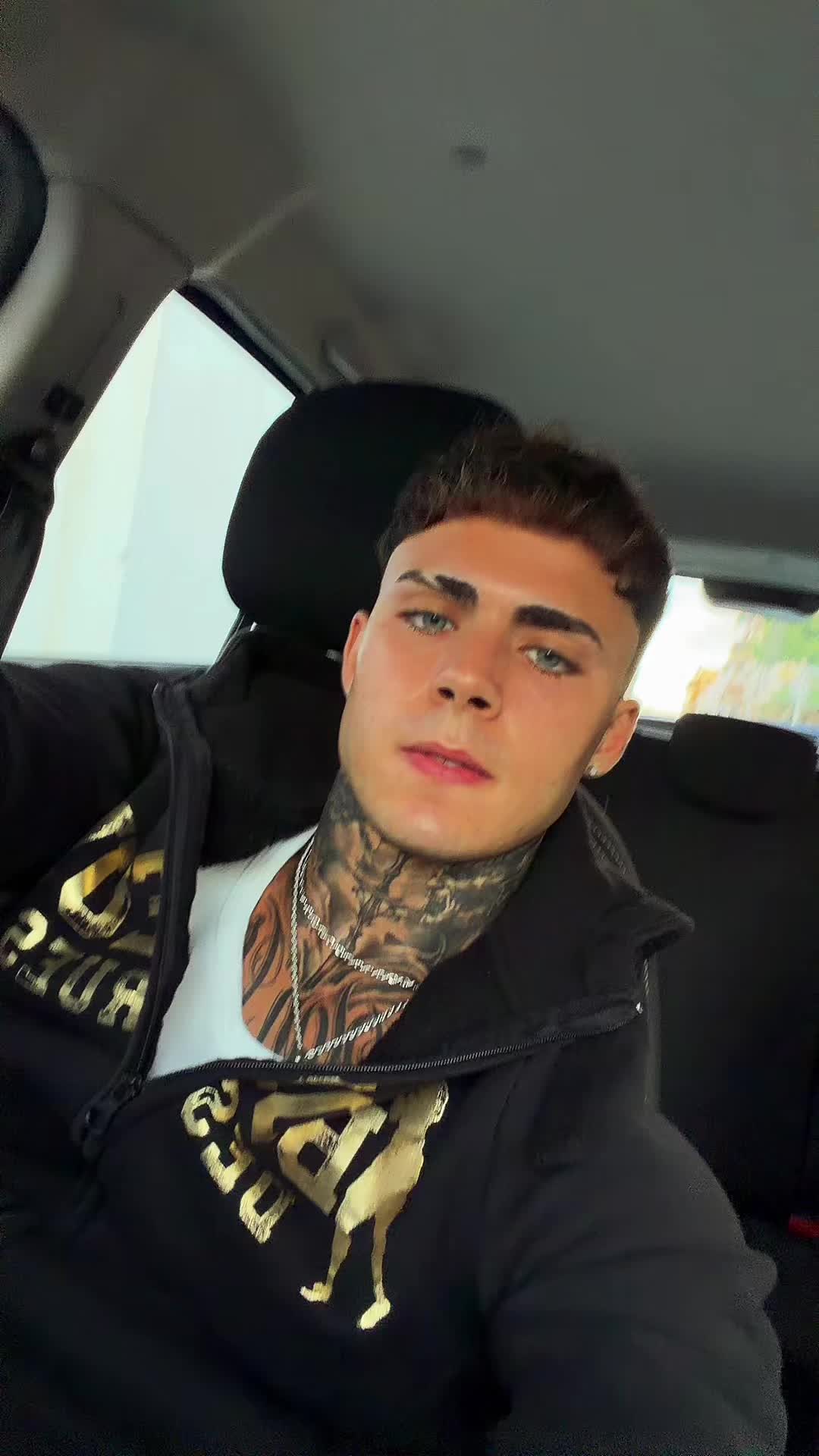 @daaniisndvv