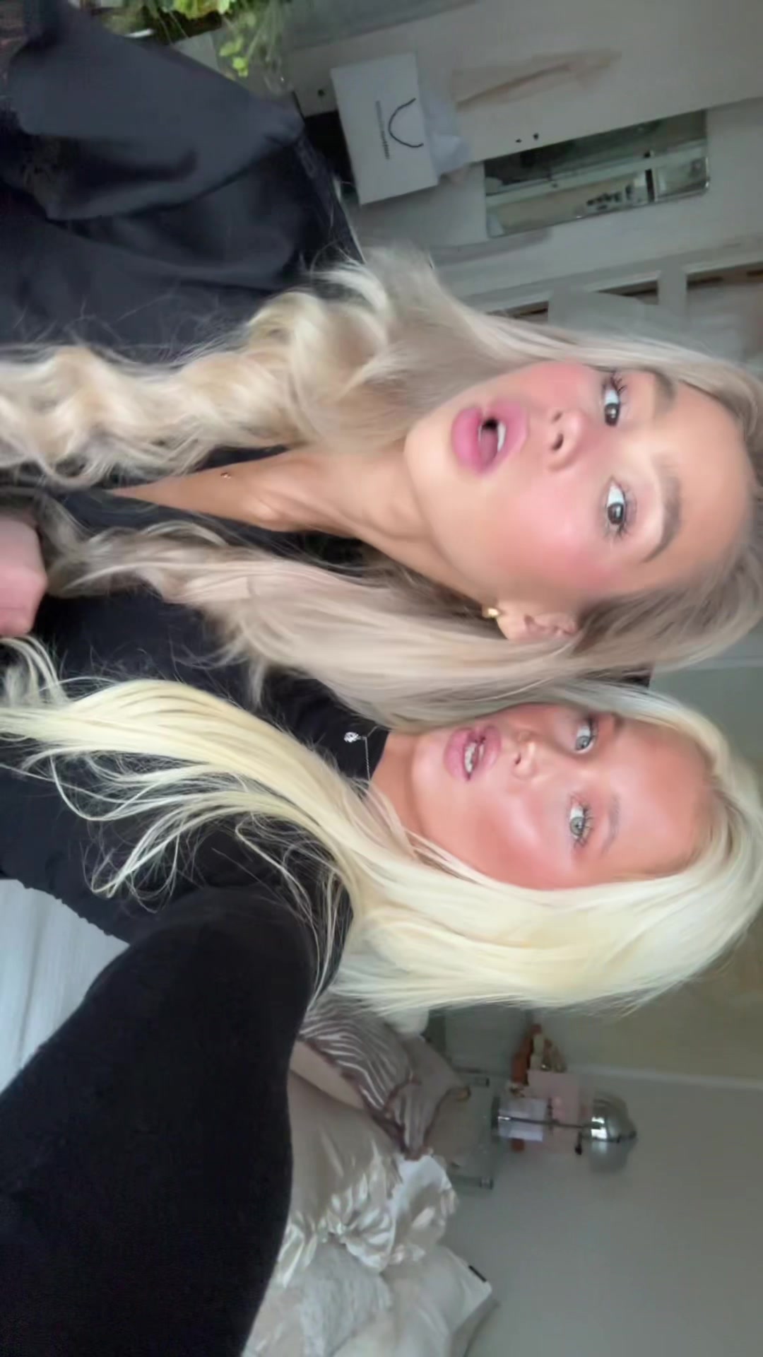 @Ella