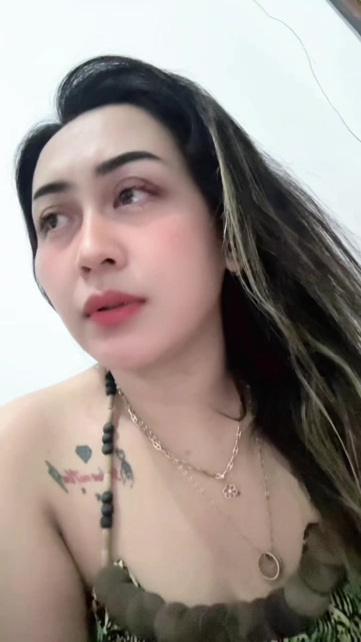 @DellaSantika22