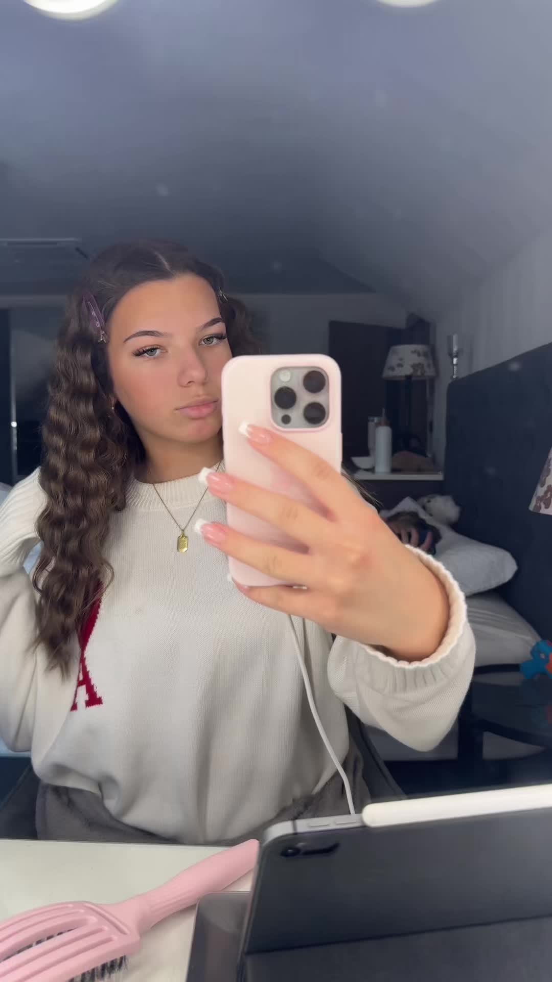 @Anicka