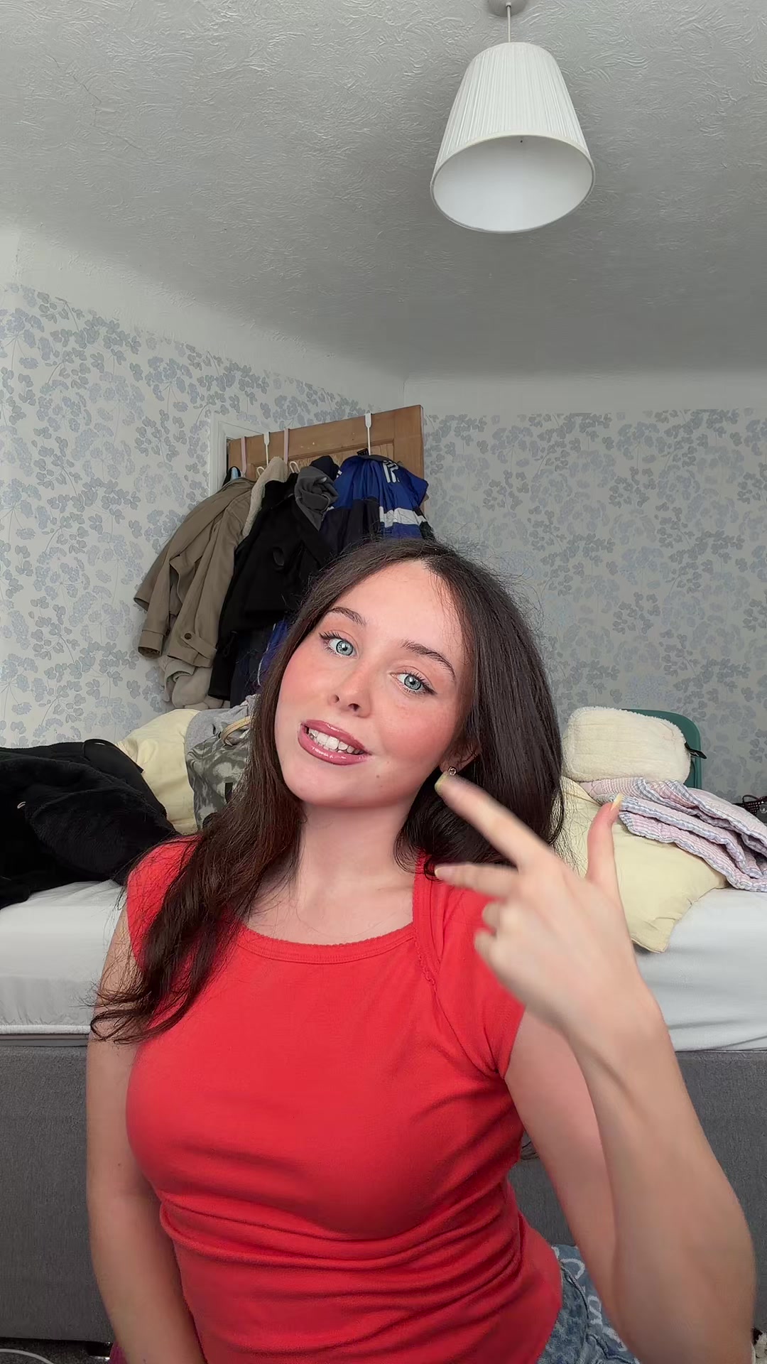 @lucy