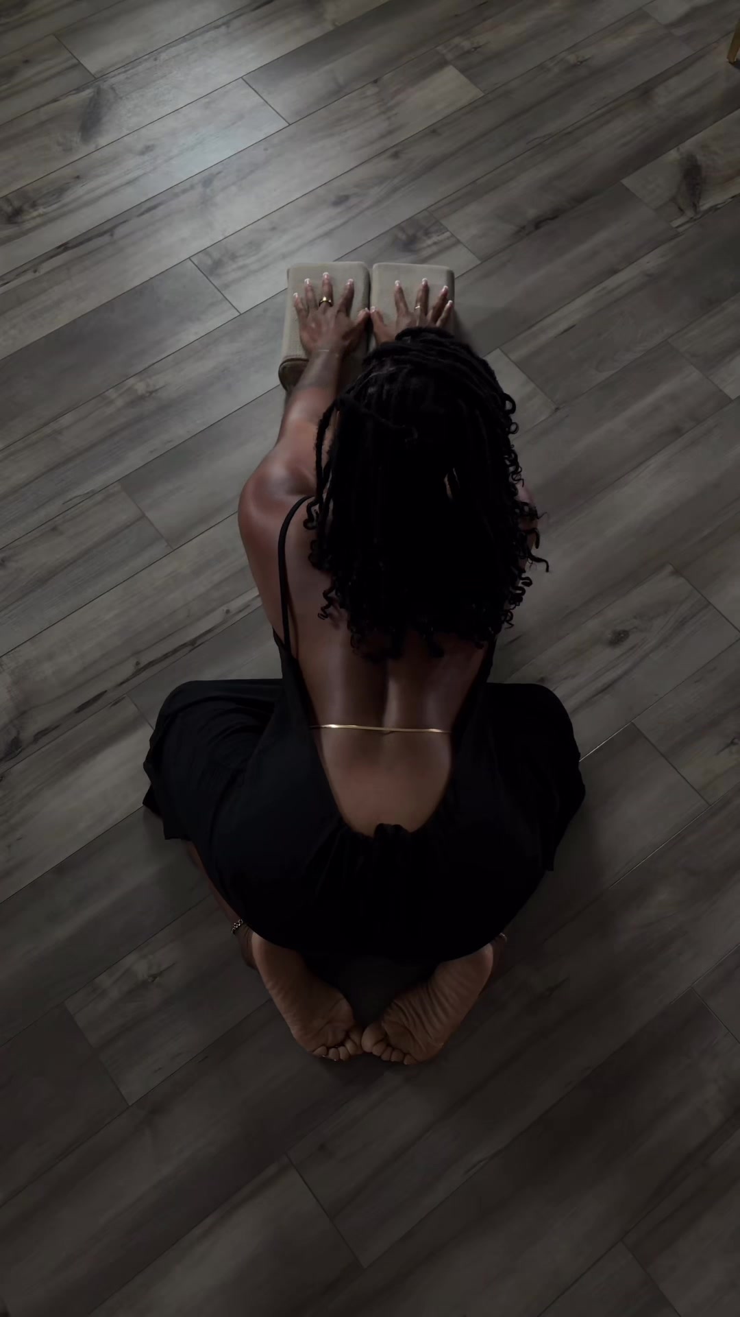 @Desiré | Sensual Yogi