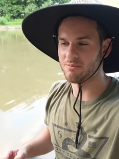 @Erictroooooo