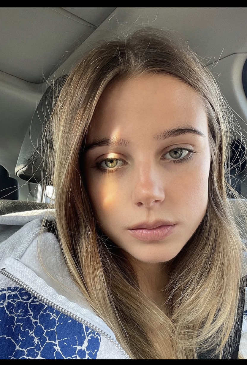 @𝐞𝐥