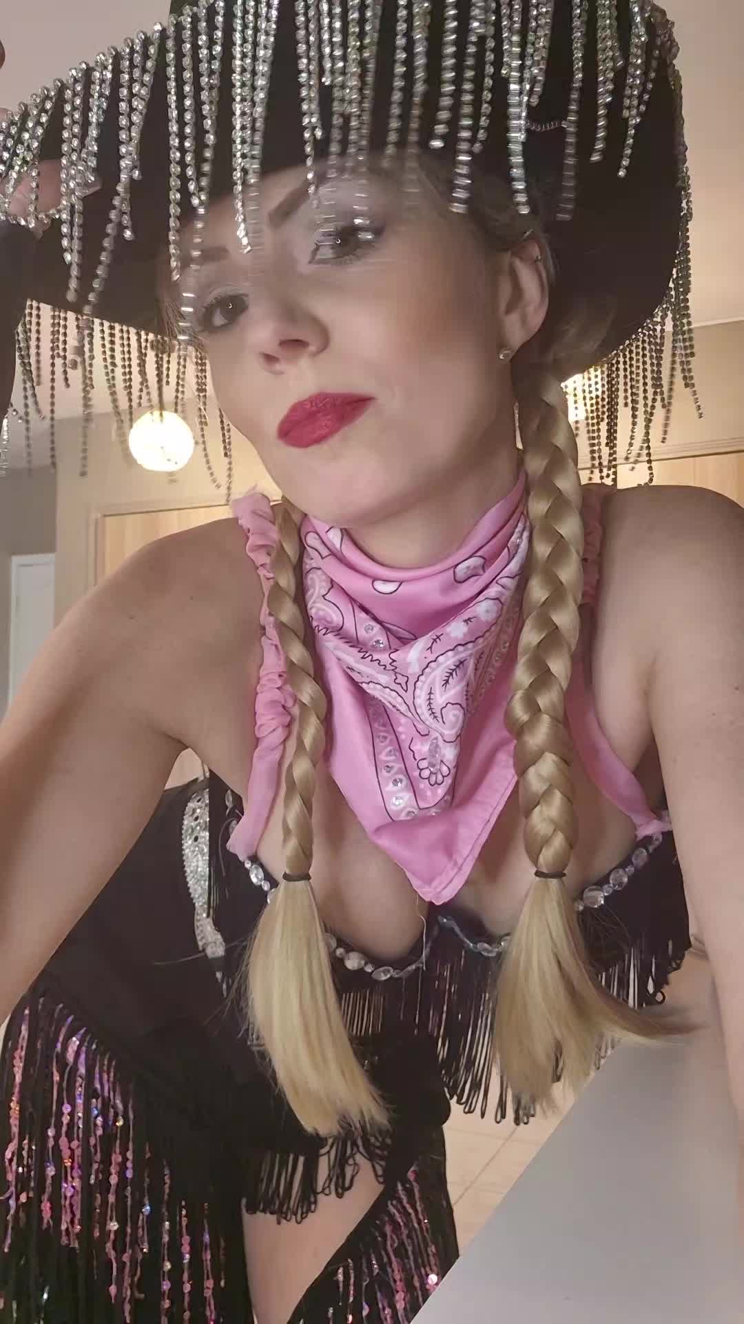 @Malia