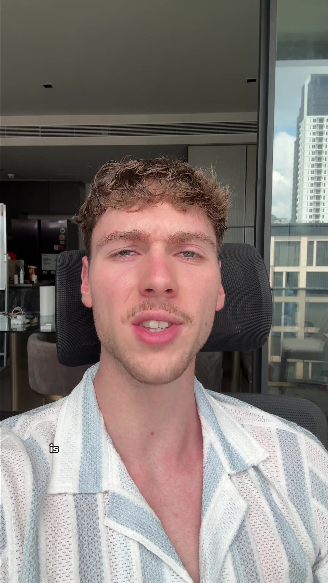 @Wozy
