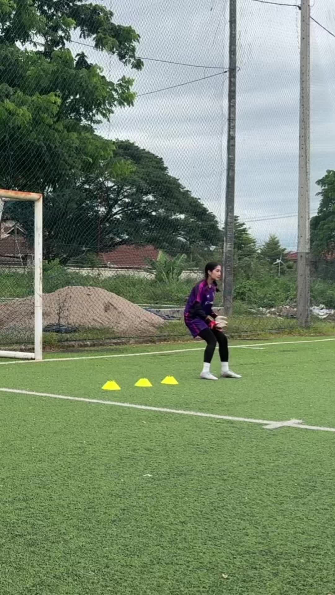 @ເລດີ້ຄອນ🐰